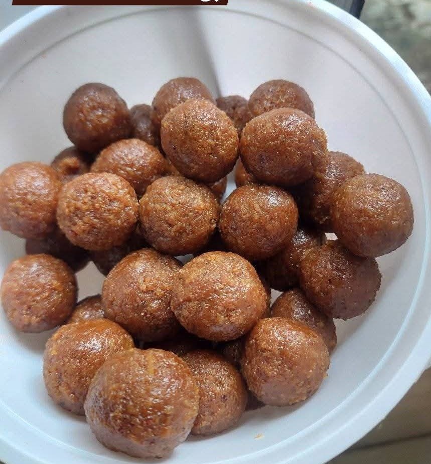 খাঁটি ঘরে বানানো নাড়ু